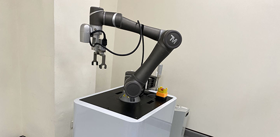 2019年8月台北自動化展有利康展示達明機器人TM5搭配無人搬運車AGV